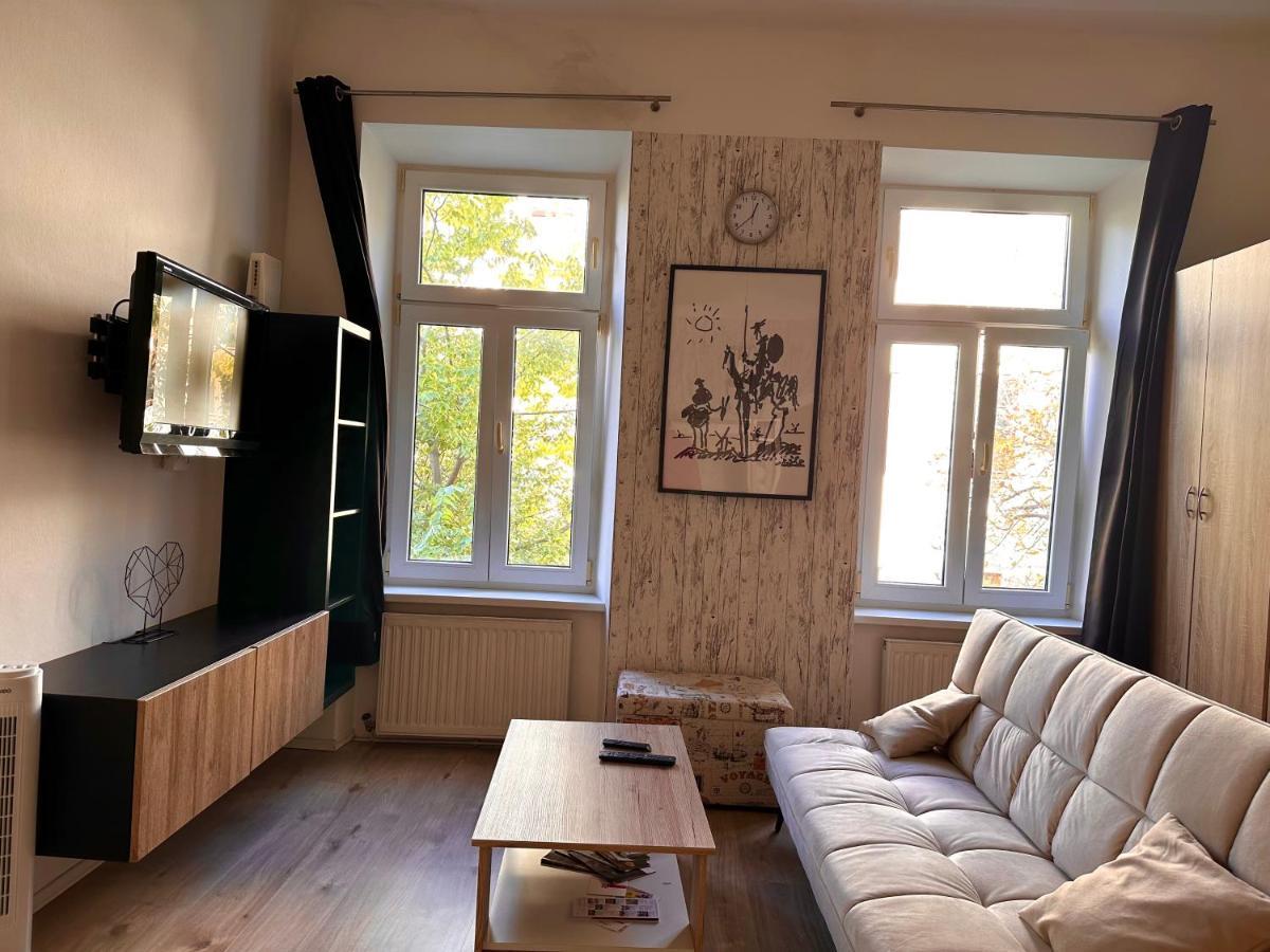Cozy Apartment Elterleinplatz - Quiet & Close To Center Vienna Luaran gambar